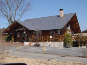 実家の喫茶店「オレンジ・ヒル」の場所と外観